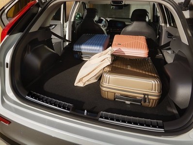 Image of item Trunk Sill Trim Line, Piano Black