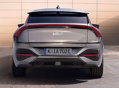 Image of item TAILGATE TRIM LINE, PIANO BLACK